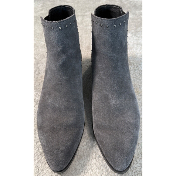Donald J Pliner Gavi Gray Suede Studded Chelsea Ankle Boots Womens Size 8.5 - Picture 2 of 9